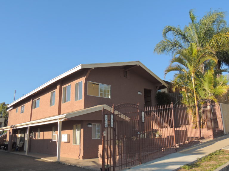 Golden Hill Two Bedroom Apartment for Rent 2966 E Street San Diego