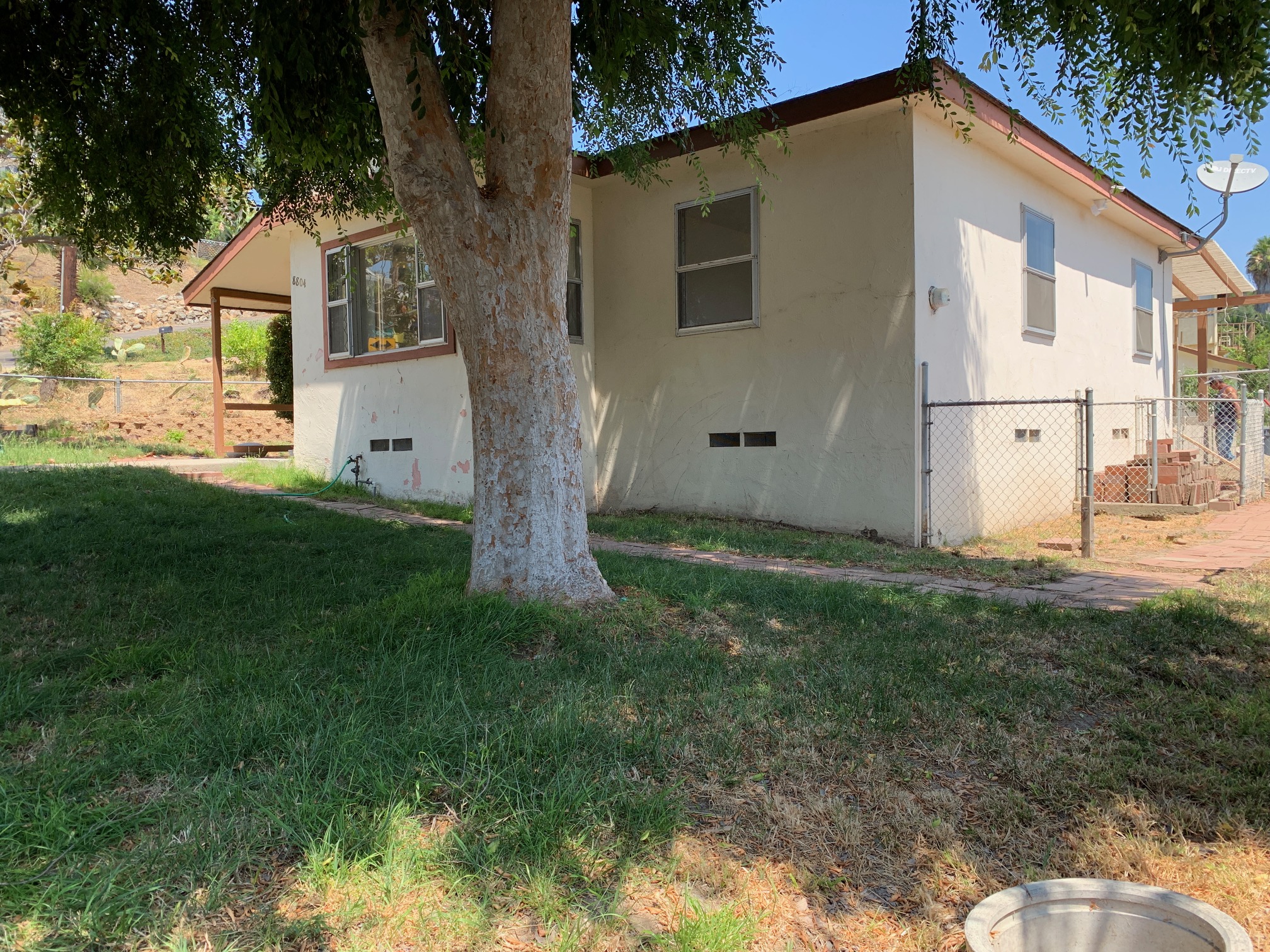 For Sale 2Bed Home with 2Car Garage and Accessory Dwelling Unit